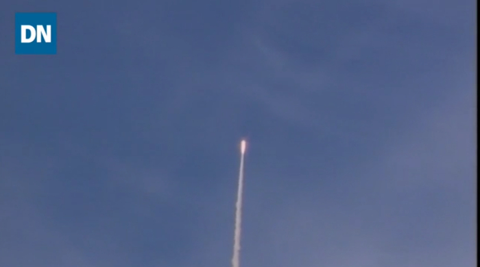  美国试射中程弹道导弹