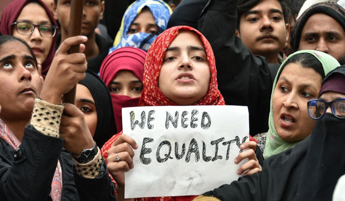 德里，有穆斯林民众上街呼吁公平对待（图/外媒）