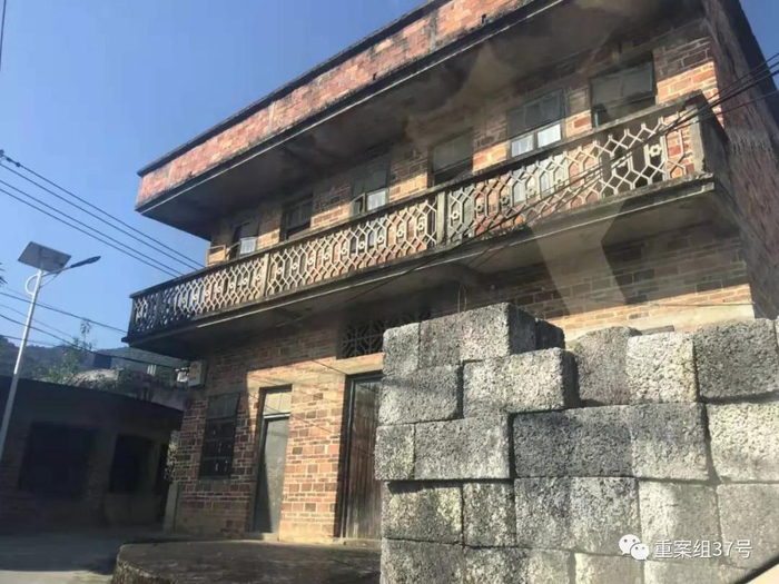  吴里祥位于上林县明亮镇才吴庄的家，现已废弃。&nbsp;新京报记者 卢通 摄