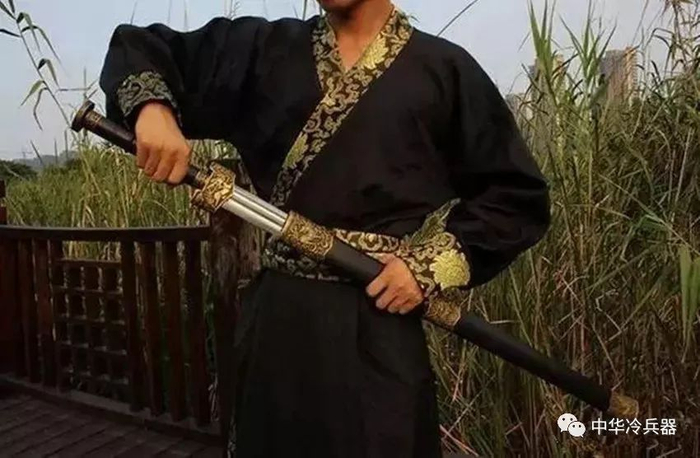 如果正确的携带刀、剑？|武器|刀剑|双手剑