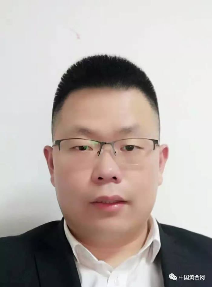 刘海隆 &nbsp;金石期货上海分公司市场总监