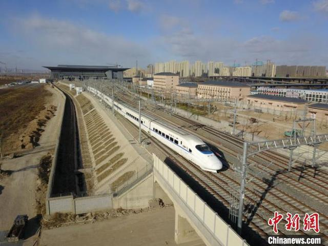  资料图：张大高铁“试跑”。　任丽娜 摄