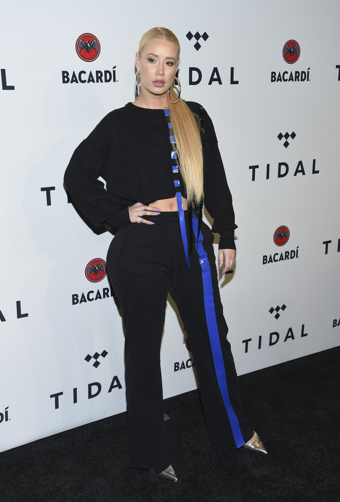 今日图集:尼克-杨的前女友iggy azalea