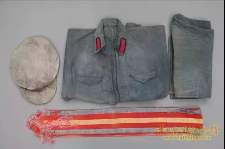 古田会议纪念馆陈列的军服。