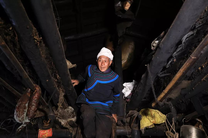 皮特阿体家中&nbsp; 凉山彝族自治州昭觉县央摩租乡呷拖