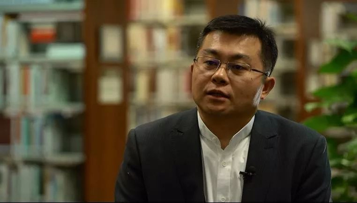 △国家图书馆典藏阅览部主任 王志庚