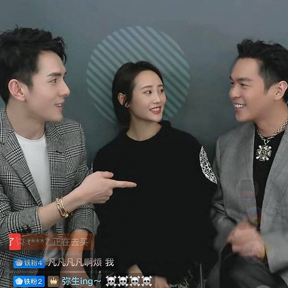 　图片来源：李佳琦直播截图