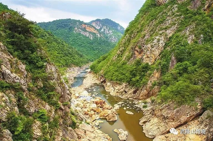 ▲昌江王下美丽峡谷