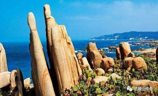 ▲昌江棋子湾夫妻石