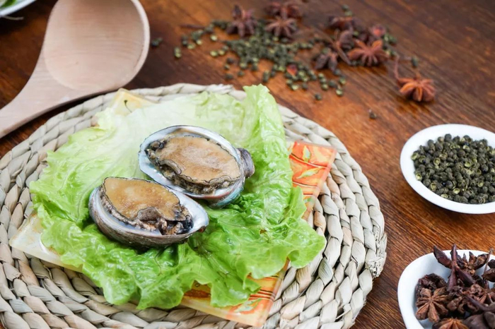 ▲ 没有海鲜的火锅称不上打边炉。