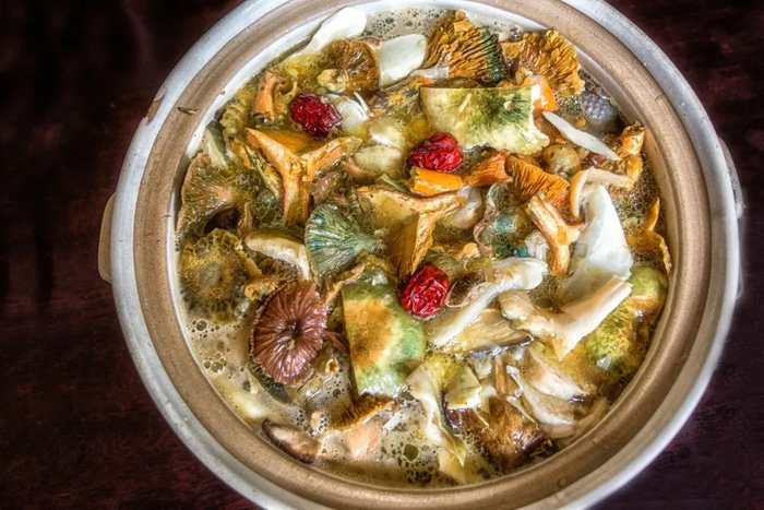 ▲ 没有吃过菌子火锅，别说你来过云南。