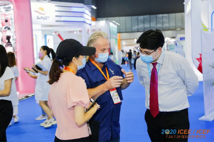 展馆吸引众多专业观众参观洽谈