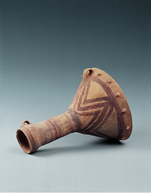 甘肃永登乐山坪彩陶鼓