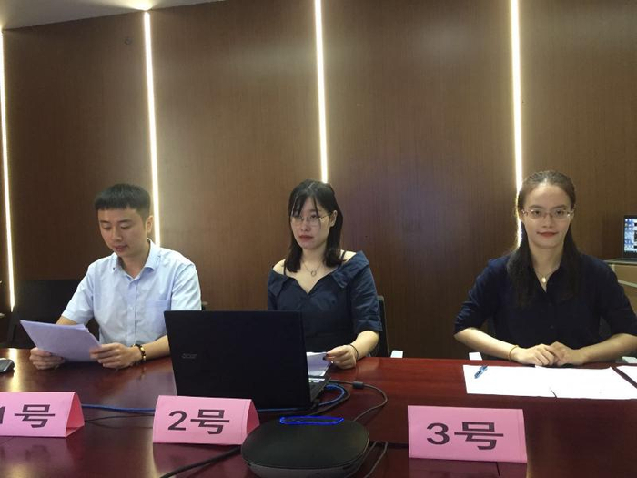 上图为针锋相队参赛选手在比赛现场