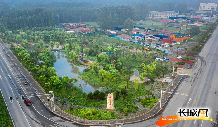 航拍雄县保静公园。雄县摄影家协会供图