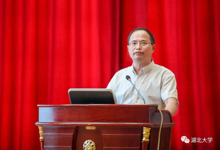 △ 江畅教授领衔研创的文化建设蓝皮书享誉世界