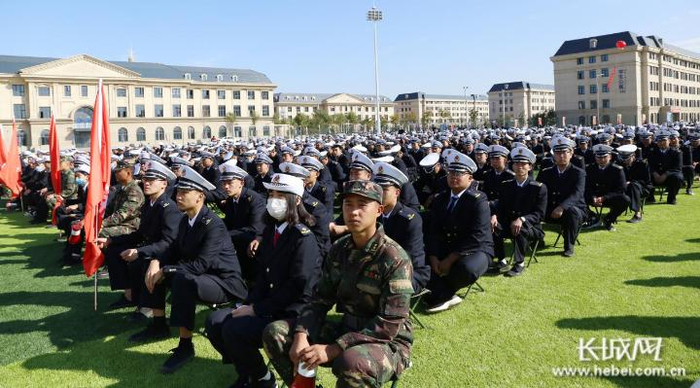唐山海运职业学院首批新生今日开学。璟瑶 摄
