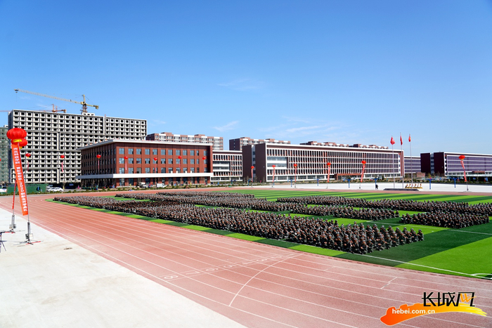 河北科技学院曹妃甸校区2020级新生开学典礼。记者 闫航 摄