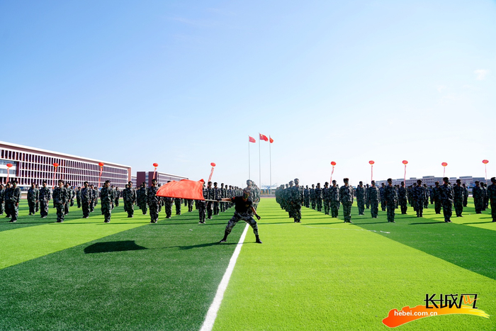 军训结营仪式军体拳表演。记者 闫航 摄