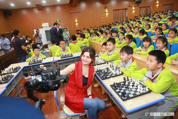 （资料图片：国际象棋大师进校园）