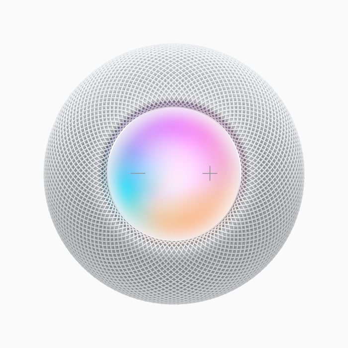 ▲ HomePod mini 顶部配有触控板，能让用户播放、暂停、跳过歌曲，还能调整音量或与 Siri 对话。
