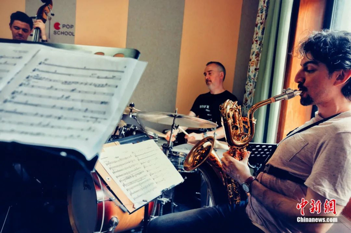 宋雨翔排练中。受访者供图