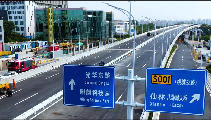 南报融媒体记者 冯兴摄