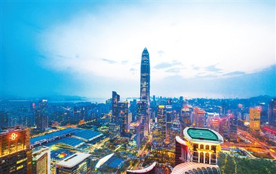 深圳市中央商务区风光。　　新华社记者 毛思倩摄