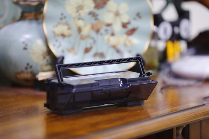 ▲图注：科沃斯超能王集尘盒