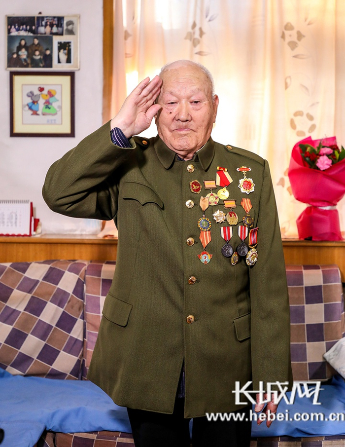 　致敬抗美援朝战斗英雄——王绍明。长城网记者 李皓 摄