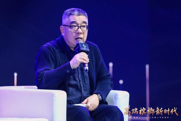 复旦大学教授钱文忠