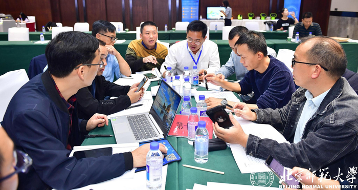 第十组学员讨论学校信息化建设规划方案