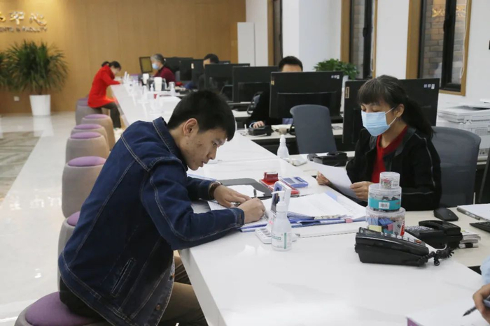 △师生服务中心办理业务现场