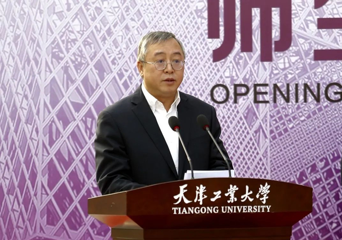 △上海浦发银行天津分行党委书记、行长王鹏致辞