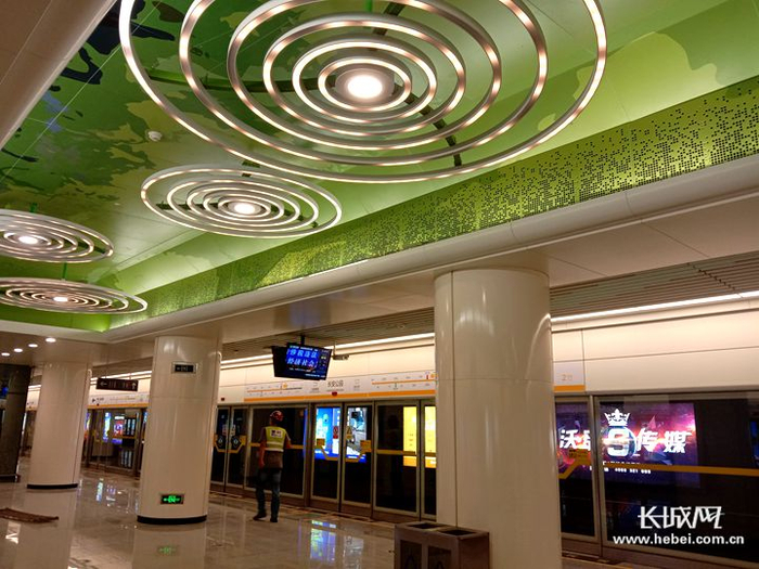 石家庄地铁2号线“长安公园站”内景。长城网记者 高航 摄
