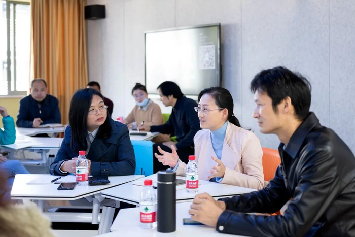 刘丽亚老师分享智慧教室使用感受（彭雨格 摄）