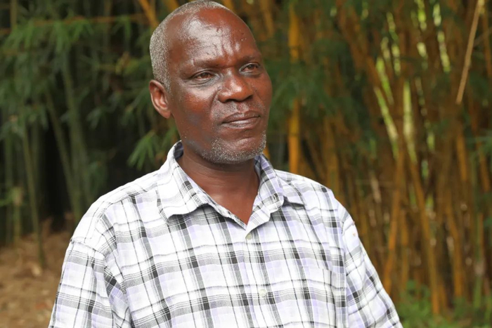 ▲在肯尼亚中部，农场主本森•瓦卡巴经营着一个竹子农场。新华社记者 冯燚伟 摄