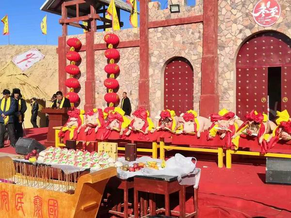 祁店村冬至祭祀主台。