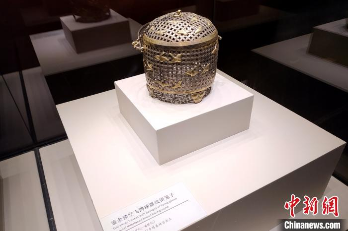 展出的代表性文物精品。　田进 摄