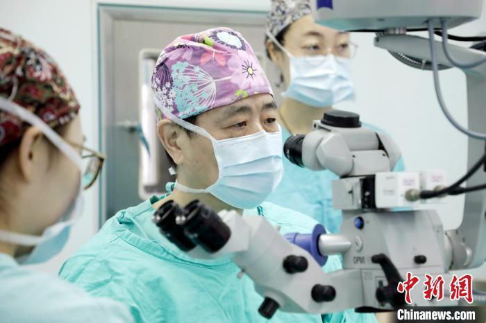 姚克及其团队。浙大供图