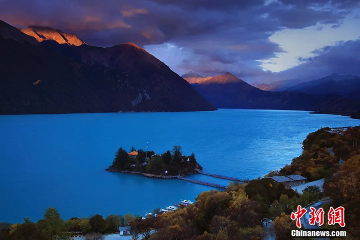 图为巴松措旅游景区。西藏旅游股份有限公司供图