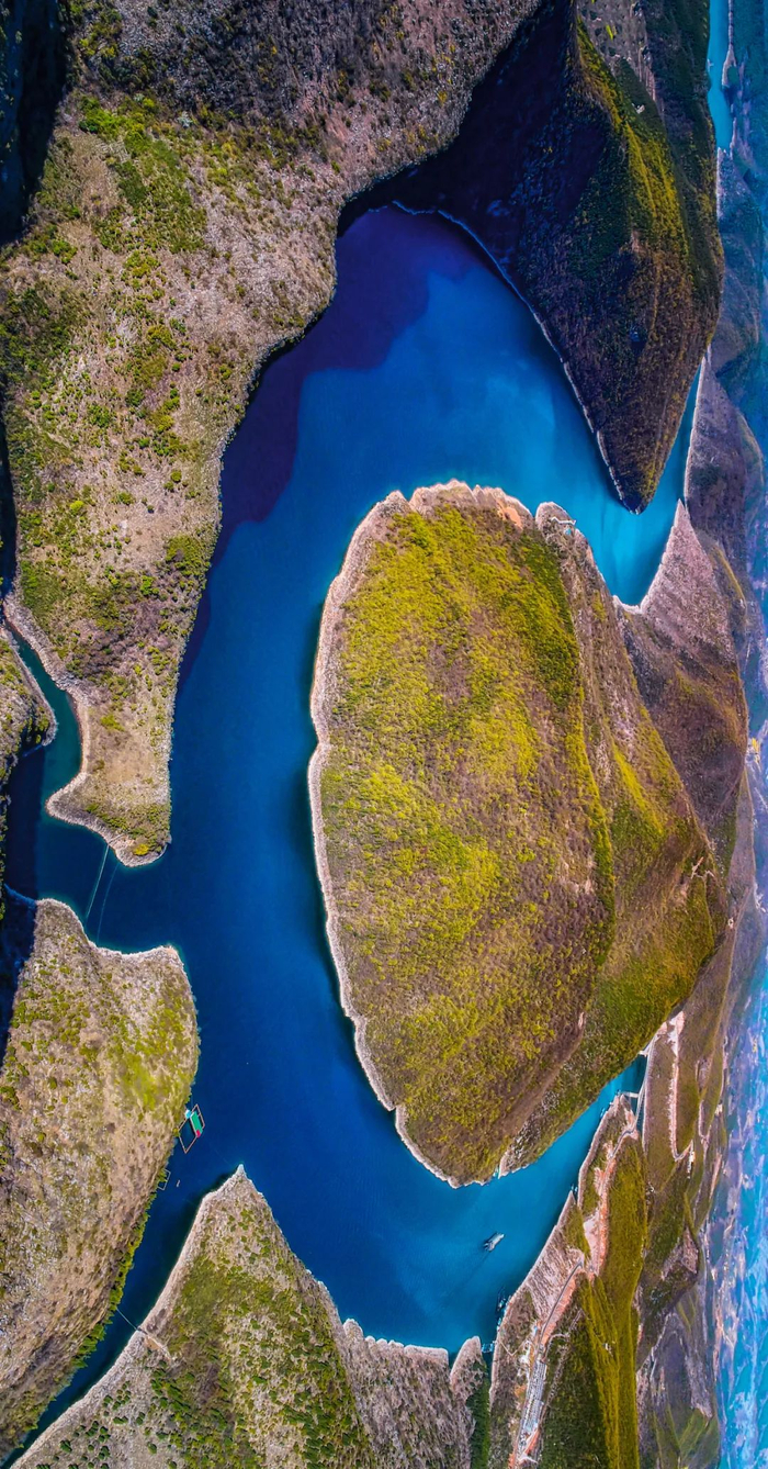 ▲ 南阳淅川县丹江口水库，位于汉江中上游，是南水北调中线工程的主要水源。 摄影/陈江波