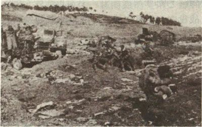 　　志愿军主力沿清川江对南撤之敌展开追击作战。（图片来源：抗美援朝纪念馆）