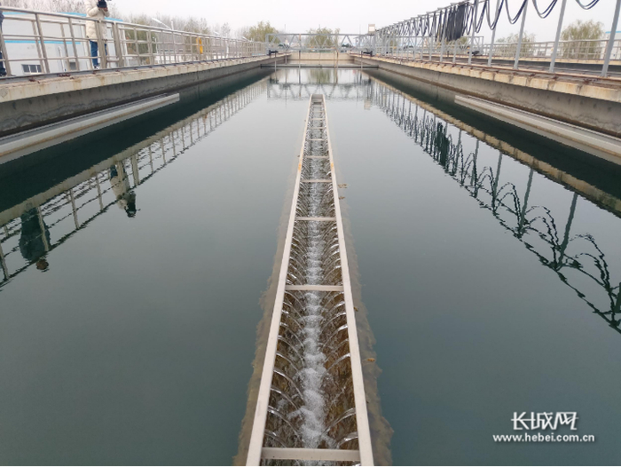 景县净水厂沉淀池。长城网记者 张千 摄