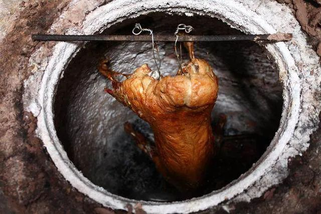 馕坑烤全羊。阿克苏地委宣传部供图