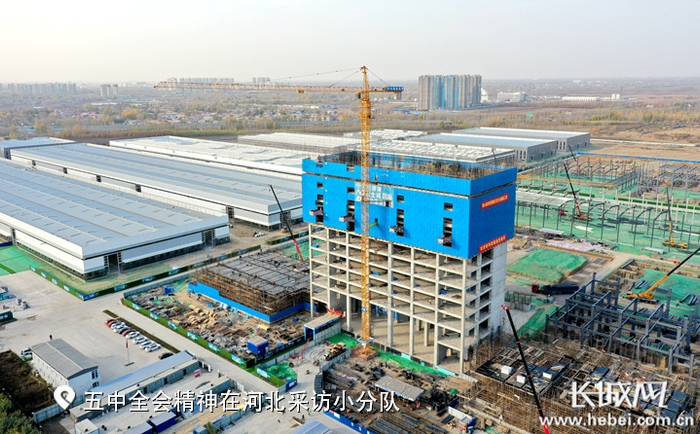 正在加紧建设中的建筑节能产业基地。奥润顺达 供图