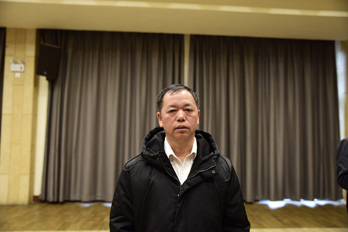 　　胡玉刚接受记者采访（央视网记者 王静远 摄）