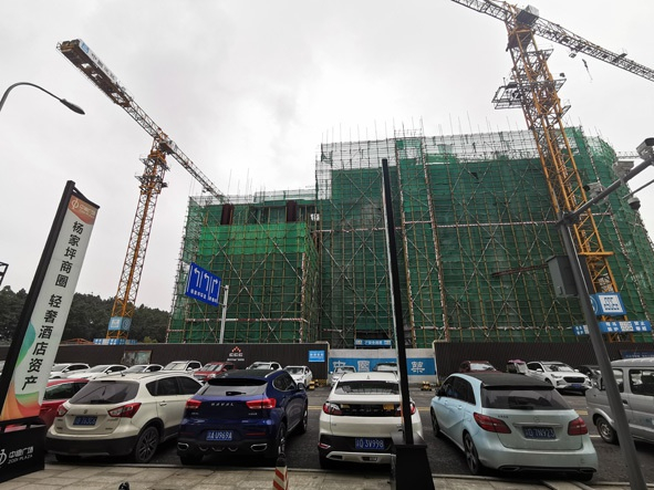 杨家坪中迪广场南区已停工&nbsp;每经记者陈利摄