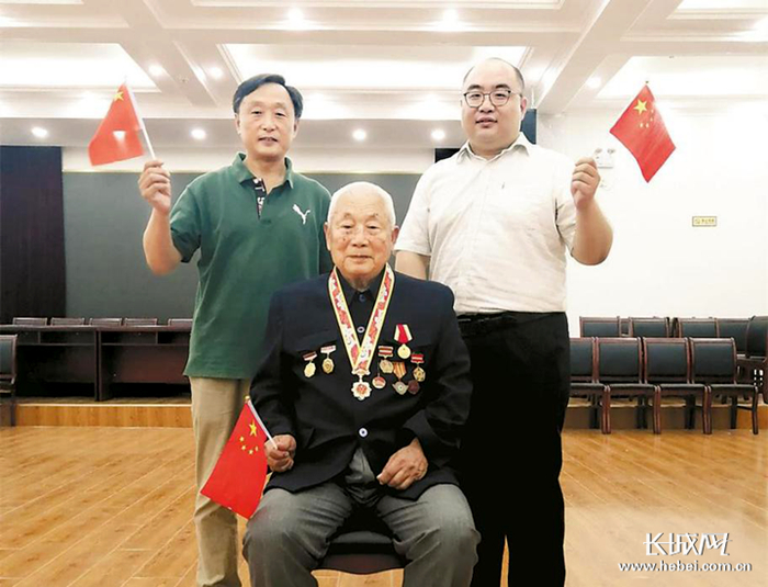 潘志先及其儿孙。