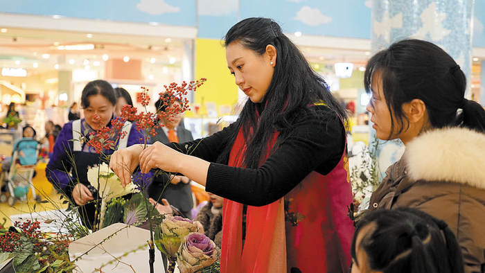 花艺教师余郭艳插花教学